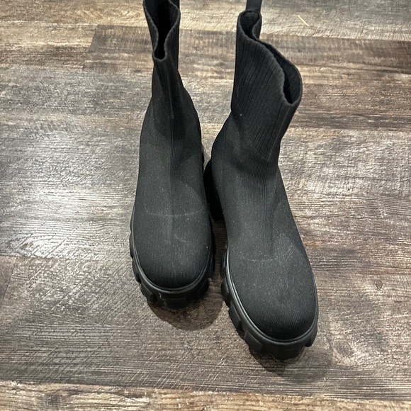 ASOS Platform Sock Boot - Picture 2 of 4